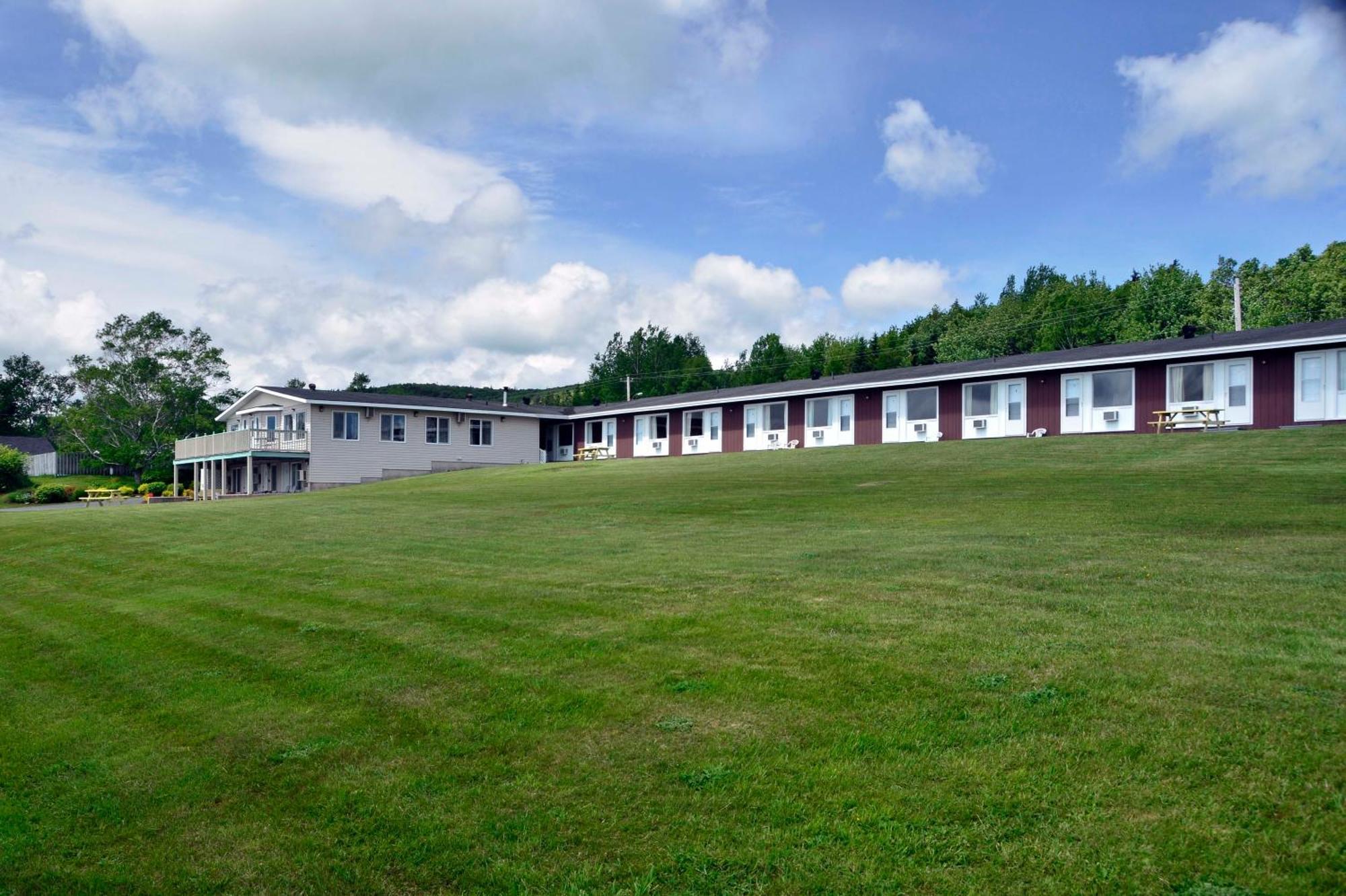 Trailsman Lodge Baddeck Exterior photo