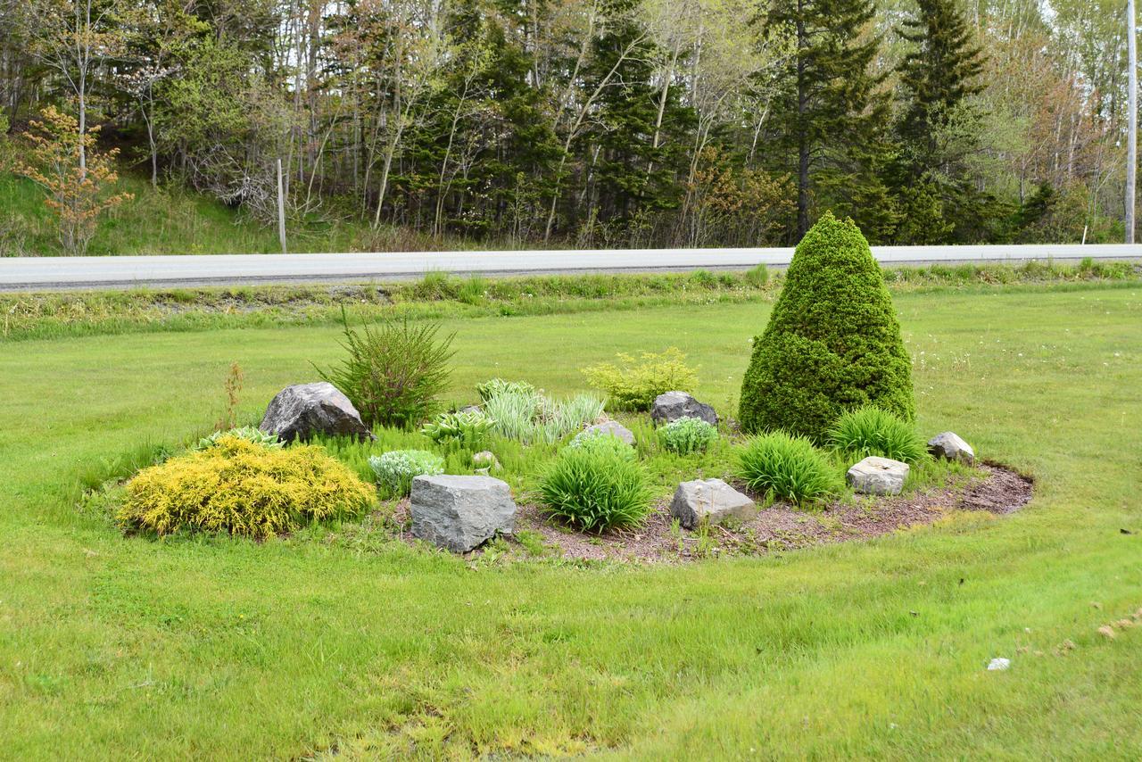 Trailsman Lodge Baddeck Exterior photo